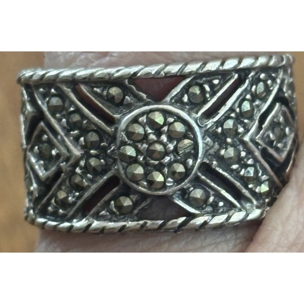 Vintage Silver 925 Marcasite Ring 6.5 Grams Size 6.5